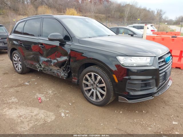 2017 AUDI Q7 WA1LAAF77HD014772