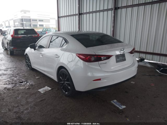 2018 MAZDA MAZDA3 3MZBN1V34JM180047 Photo 2