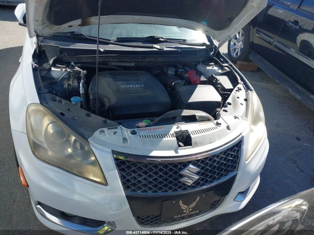 Aukcja sprzedaży 2011 Suzuki Kizashi Sport Sls, vin: JS2RF9A89B6110064, numer aukcji: 43714804