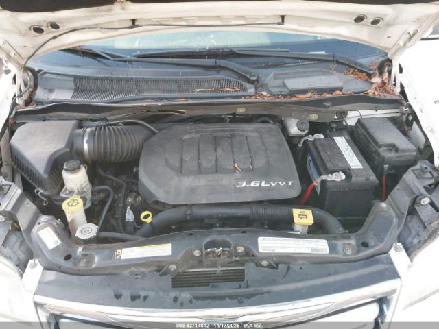 2011 CHRYSLER TOWN & COUNTRY 2A4RR6DG5BR698387 Photo 9