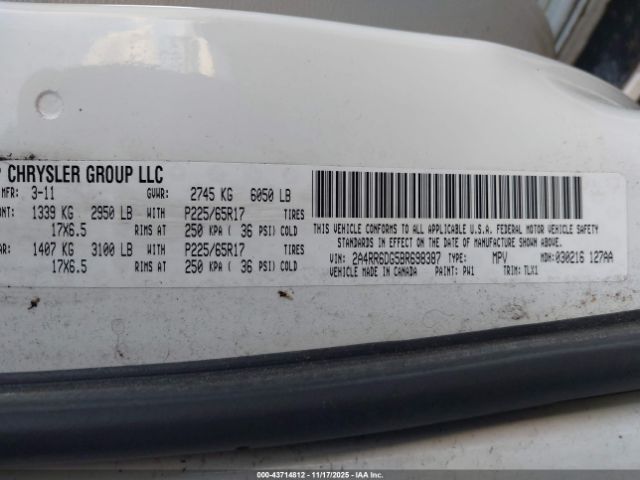 2011 CHRYSLER TOWN & COUNTRY 2A4RR6DG5BR698387 Photo 8