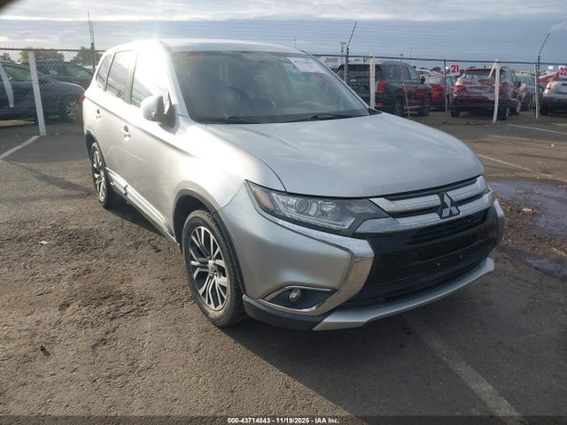 2018 MITSUBISHI OUTLANDER JA4AD3A30JZ023630 Photo 0