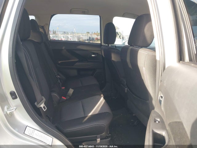2018 MITSUBISHI OUTLANDER JA4AD3A30JZ023630 Photo 7