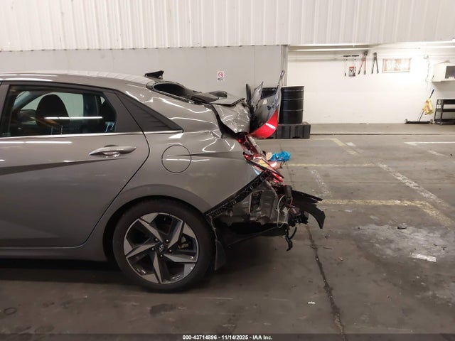 KMHLN4AG6NU351203 Hyundai ELANTRA SEL