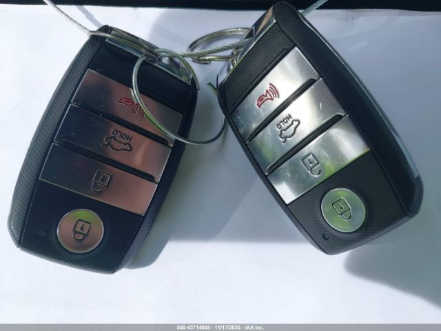 2018 KIA OPTIMA 5XXGU4L35JG225126 Photo 10