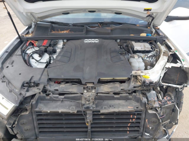 2018 AUDI Q7 WA1LAAF7XJD018367 Photo 9