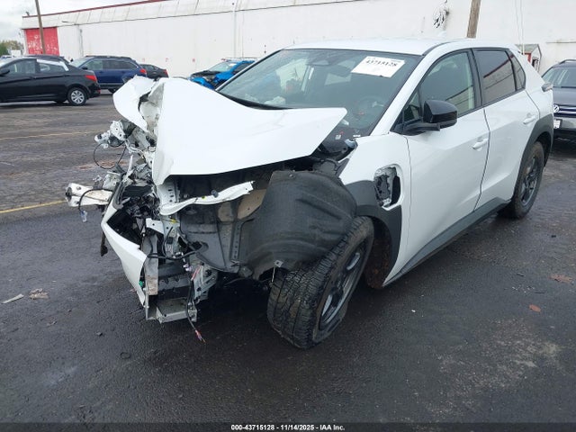 Subaru Solterra Premium 2023 JTMABABA8PA027526 Image 2