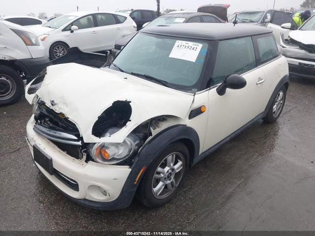 2013 MINI HARDTOP WMWSU3C58DT686084 Photo 1
