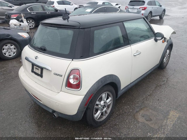 2013 MINI HARDTOP WMWSU3C58DT686084 Photo 3