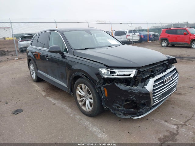 2017 AUDI Q7 WA1LAAF77HD007496 Photo 0