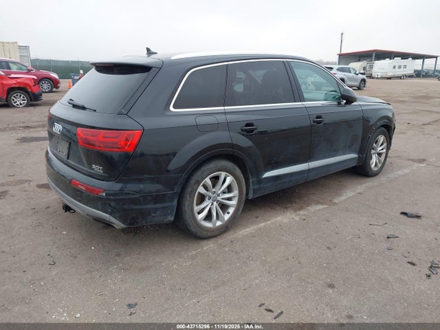 2017 AUDI Q7 WA1LAAF77HD007496 Photo 3