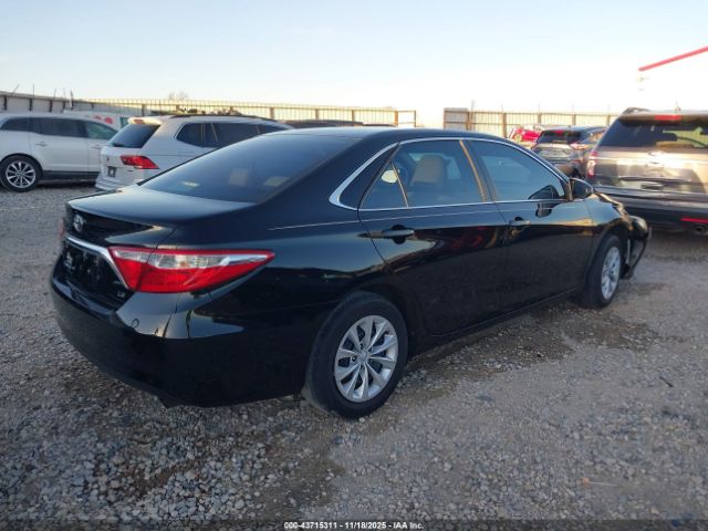 2017 TOYOTA CAMRY 4T1BF1FK5HU633843 Photo 3
