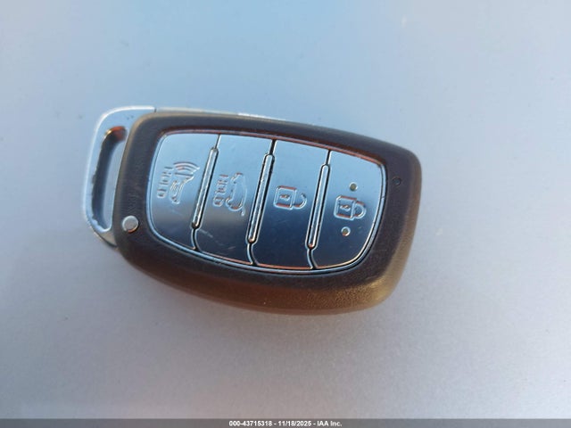 KM8J33A26HU466173 Hyundai Tucson Night