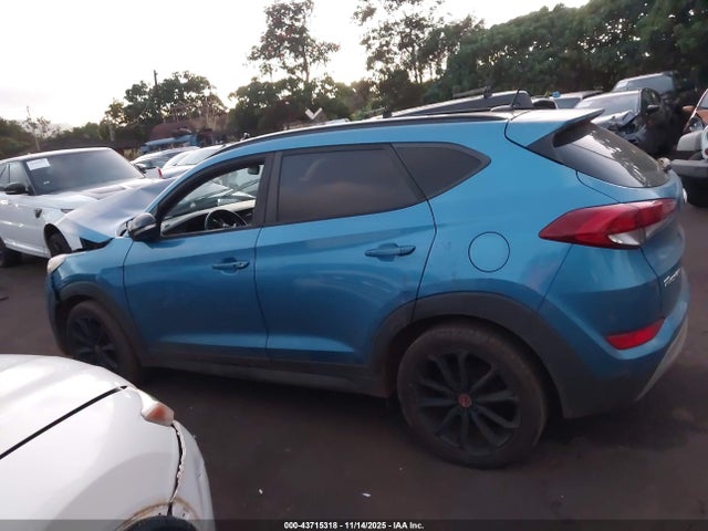 KM8J33A26HU466173 Hyundai Tucson Night