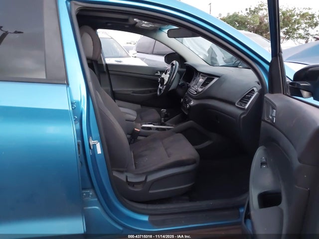 KM8J33A26HU466173 Hyundai Tucson Night