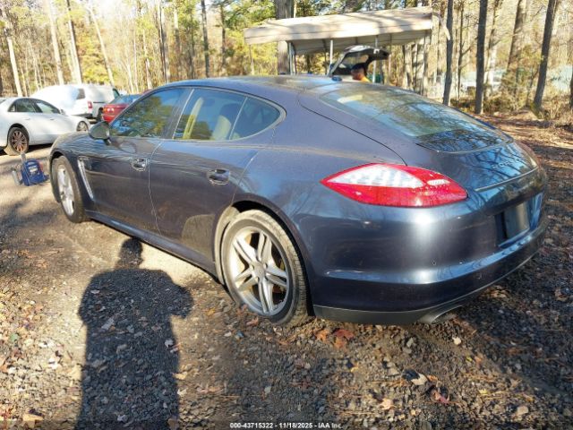 2011 PORSCHE PANAMERA WP0AA2A74BL010234 Photo 2