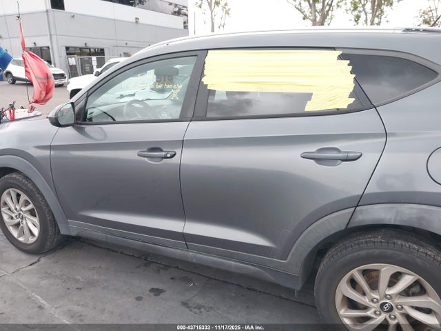 KM8J33A48GU116477 Hyundai Tucson