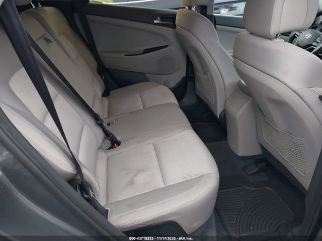 KM8J33A48GU116477 Hyundai Tucson