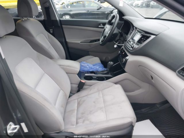 2016 HYUNDAI TUCSON KM8J33A48GU116477 Photo 4