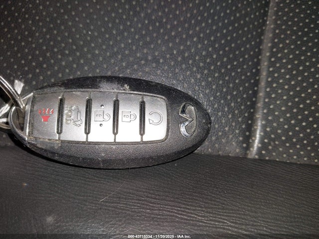 3PCAJ5M39KF124131 Infiniti Qx50 Essential