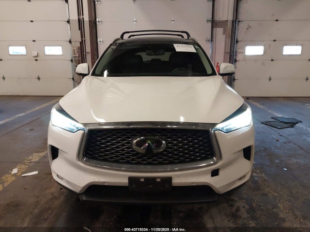 3PCAJ5M39KF124131 Infiniti Qx50 Essential
