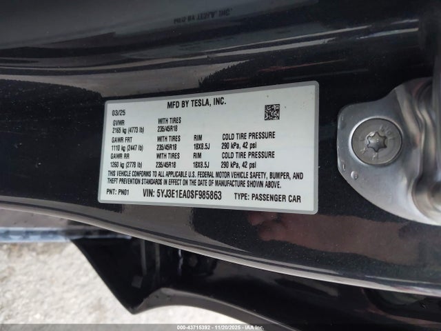 2025 TESLA MODEL 3 5YJ3E1EA0SF985863 Photo 8