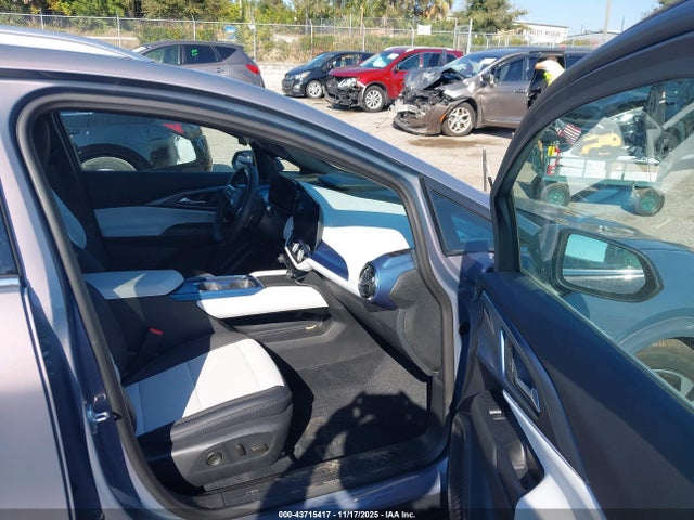 3GN7DNRP1SS213302 Chevrolet Equinox Ev Lt 2