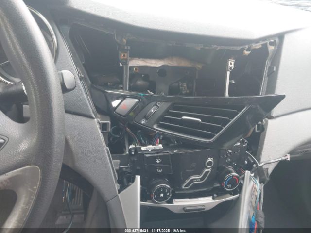 2011 HYUNDAI SONATA 5NPEB4AC3BH092548 Photo 5