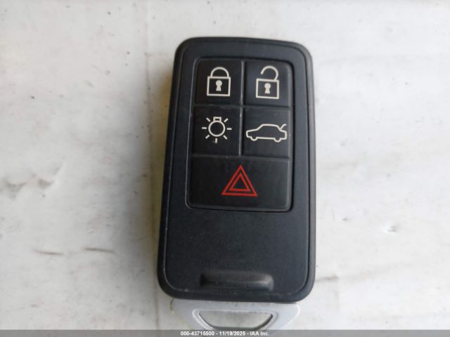 2016 VOLVO XC60 YV440MDK5G2797829 Photo 10