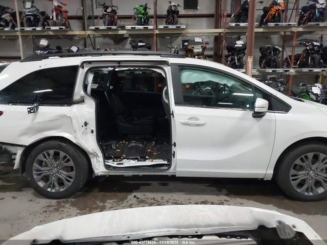 Продажа на аукционе авто 2025 Honda Odyssey Touring, vin: 5FNRL6H86SB045721, номер лота: 43715534