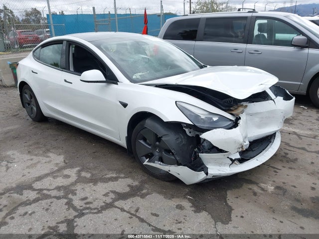 2022 TESLA MODEL 3 5YJ3E1EB4NF182955 Photo 0