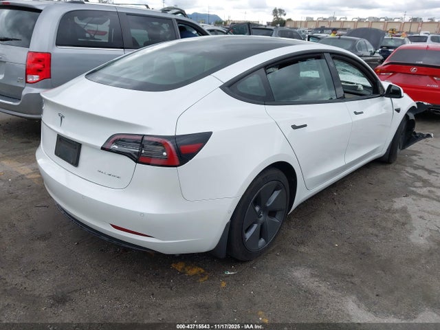 2022 TESLA MODEL 3 5YJ3E1EB4NF182955 Photo 3