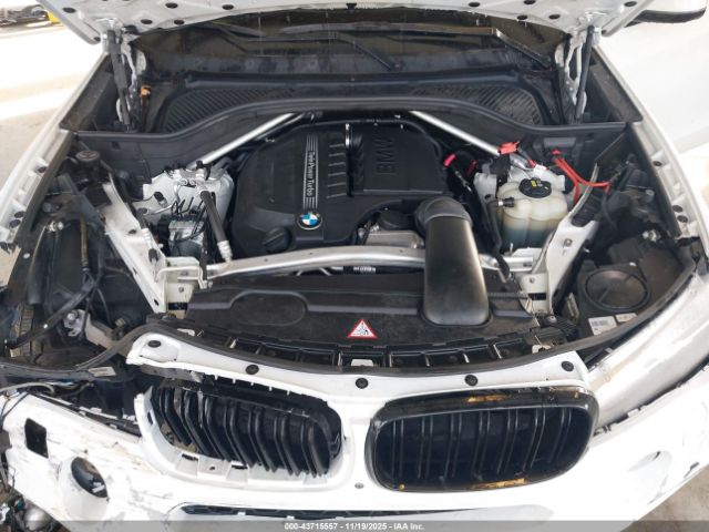 2016 BMW X5 5UXKR0C55G0S86930 Photo 9