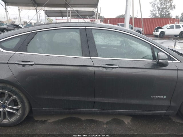 Ford Fusion Hybrid Titanium 2019 3FA6P0RUXKR235994 Image 14