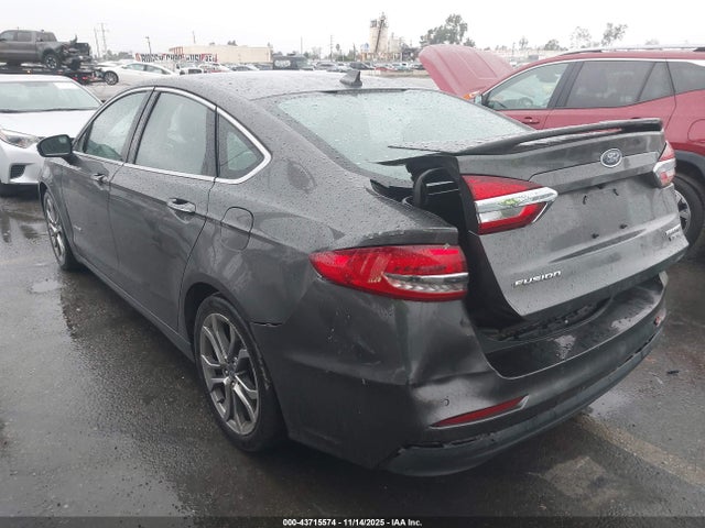 Ford Fusion Hybrid Titanium 2019 3FA6P0RUXKR235994 Image 3