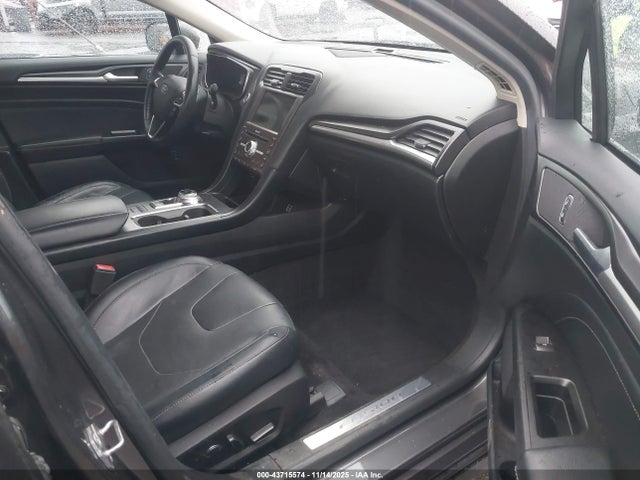 Ford Fusion Hybrid Titanium 2019 3FA6P0RUXKR235994 Image 5