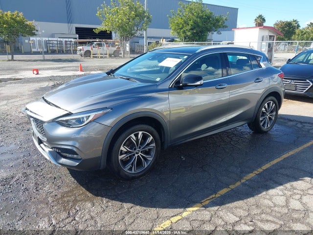 2017 INFINITI QX30 SJKCH5CR8HA017659 Photo 1