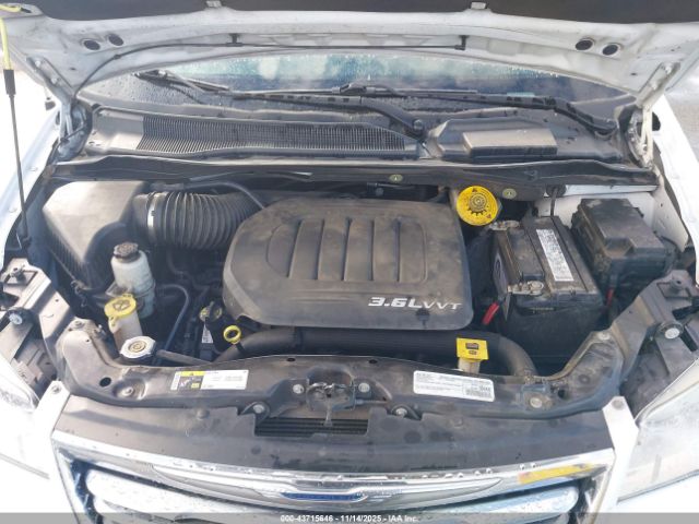 2016 CHRYSLER TOWN & COUNTRY 2C4RC1AG1GR200627 Photo 9