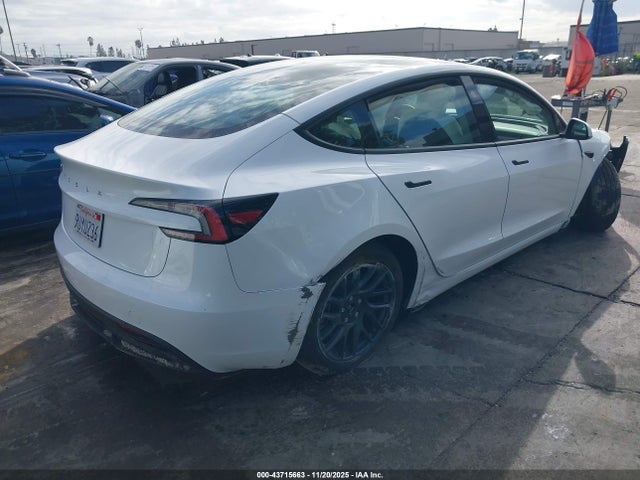 2025 TESLA MODEL 3 5YJ3E1EAXSF062595 Photo 3