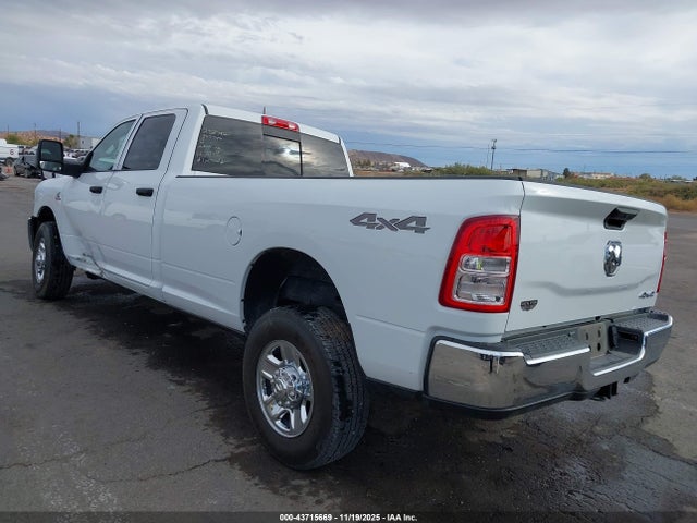 3C6UR5HLXRG235332 RAM 2500
