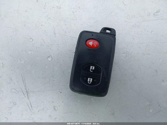 Toyota Prius Two 2014 JTDKN3DU9E1774144 Image 11