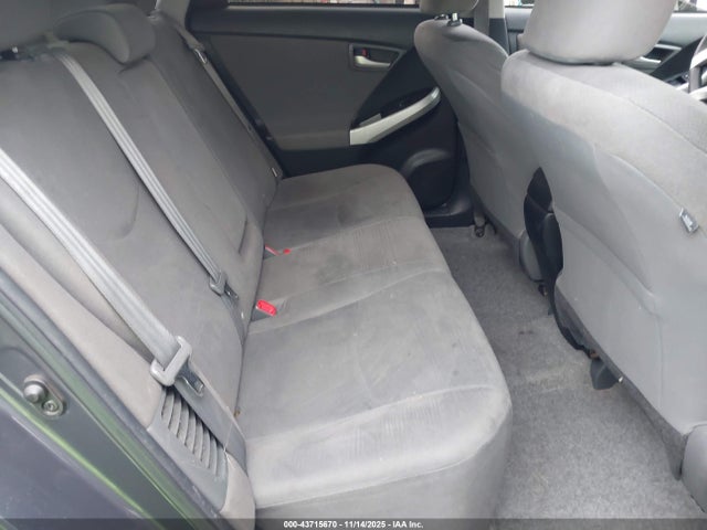 Toyota Prius Two 2014 JTDKN3DU9E1774144 Image 8