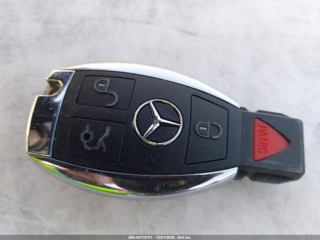 2013 MERCEDES-BENZ C 250 WDDGF4HB4DA828939 Photo 10