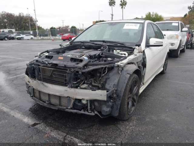 2013 MERCEDES-BENZ C 250 WDDGF4HB4DA828939 Photo 1