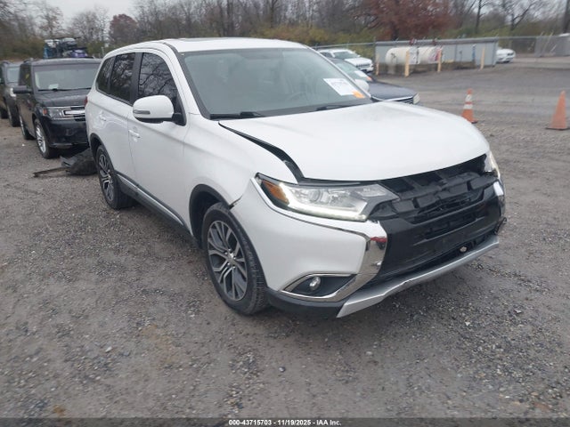 2018 MITSUBISHI OUTLANDER JA4AD3A37JZ000894 Photo 0