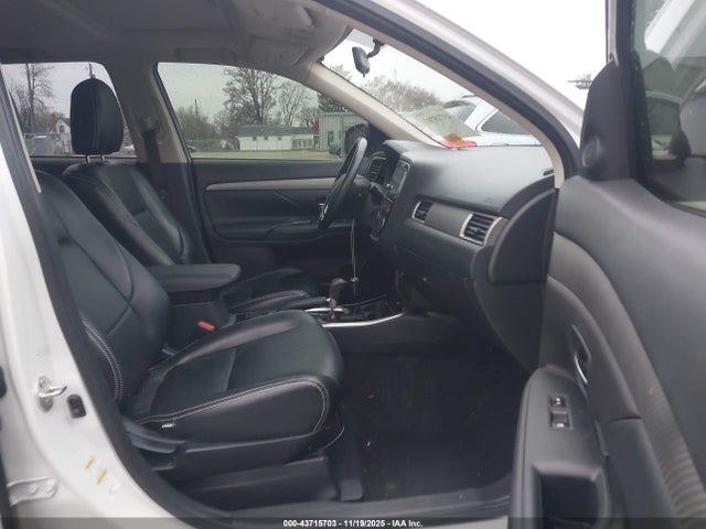 2018 MITSUBISHI OUTLANDER JA4AD3A37JZ000894 Photo 4