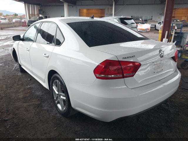 Volkswagen Passat 1.8t Wolfsburg Edition 2014 1VWAT7A39EC086893 Image 3