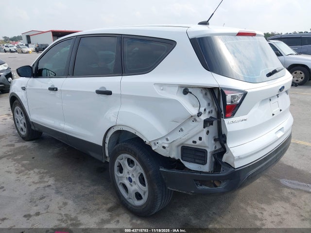 Ford ESCAPE S 2017 1FMCU0F72HUC24716 Image 3