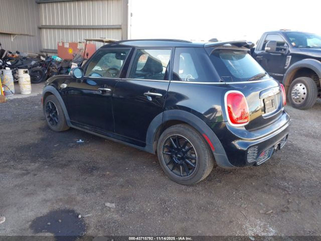 2016 MINI HARDTOP WMWXU3C51G2D30627 Photo 2