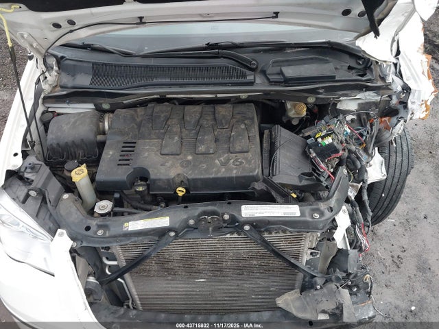 2010 Chrysler Town & Country New Limited მანქანა იყიდება აუქციონზე, vin: 2A4RR7DX4AR468215, აუქციონის ნომერი: 43715802